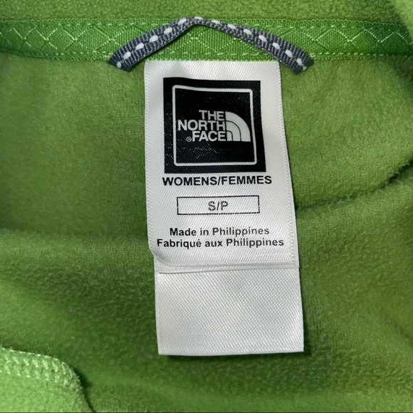 North Face Quarter-Zip Fleece Pullover - Picture 3 of 6